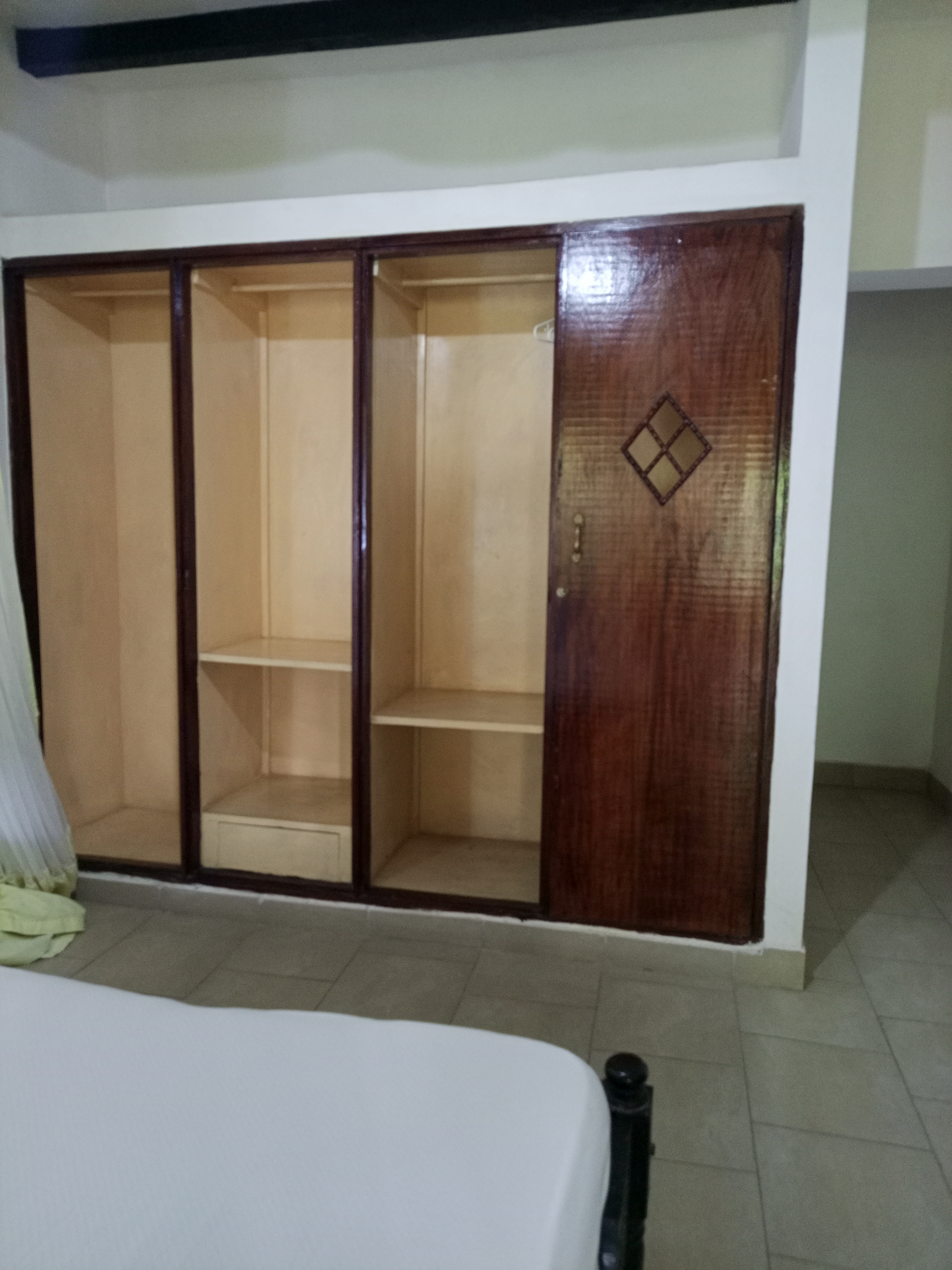 Single Room Wardrobe